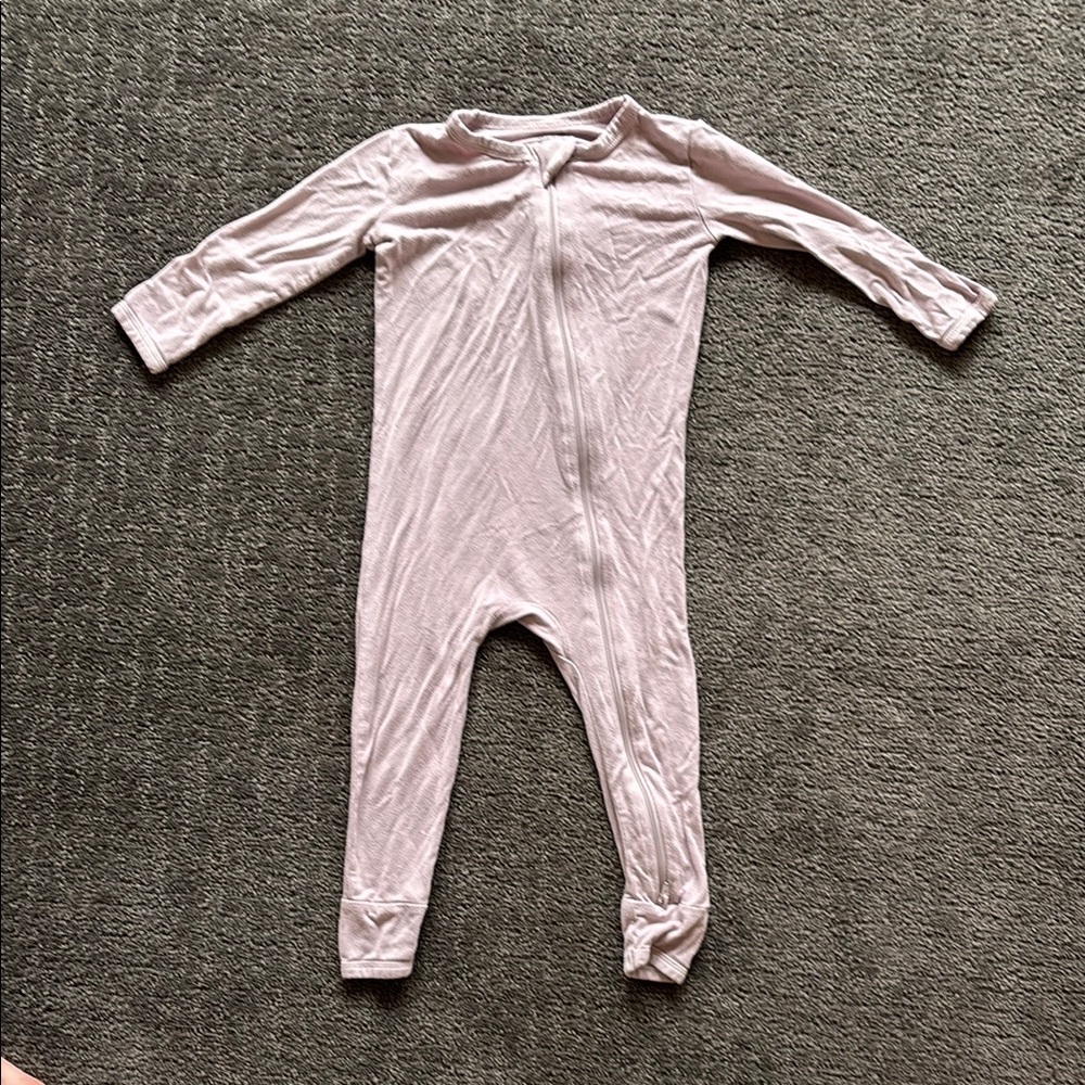 Kyte Baby Zipper Onsie One Piece in Soft Pink